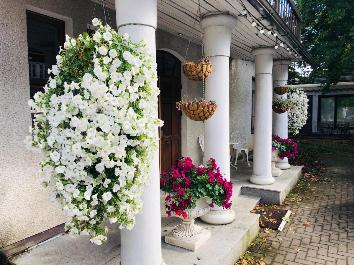 Paivilla Boutique Hotel ทาลลินน์ ภายนอก รูปภาพ