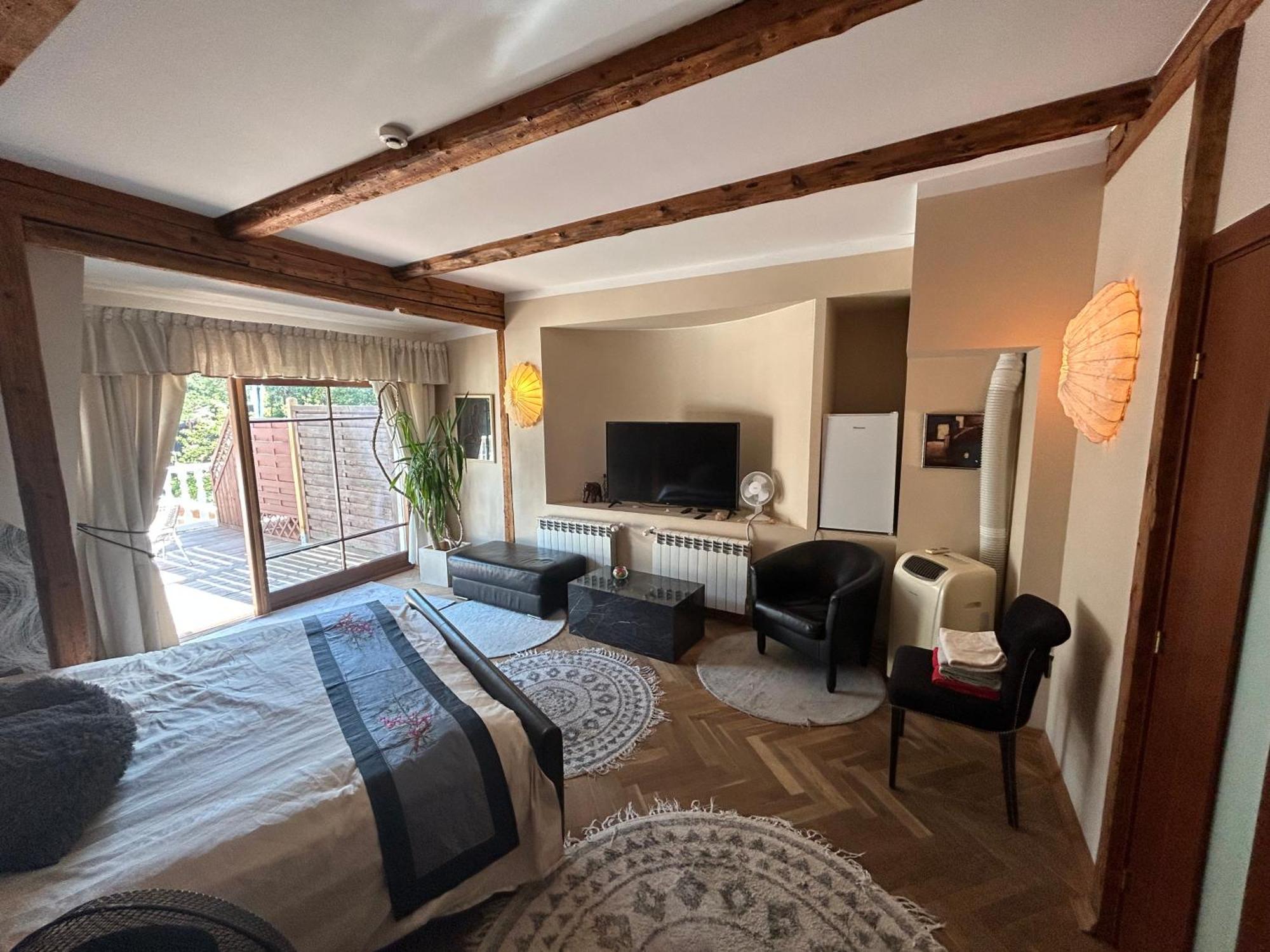 Paivilla Boutique Hotel ทาลลินน์ ภายนอก รูปภาพ