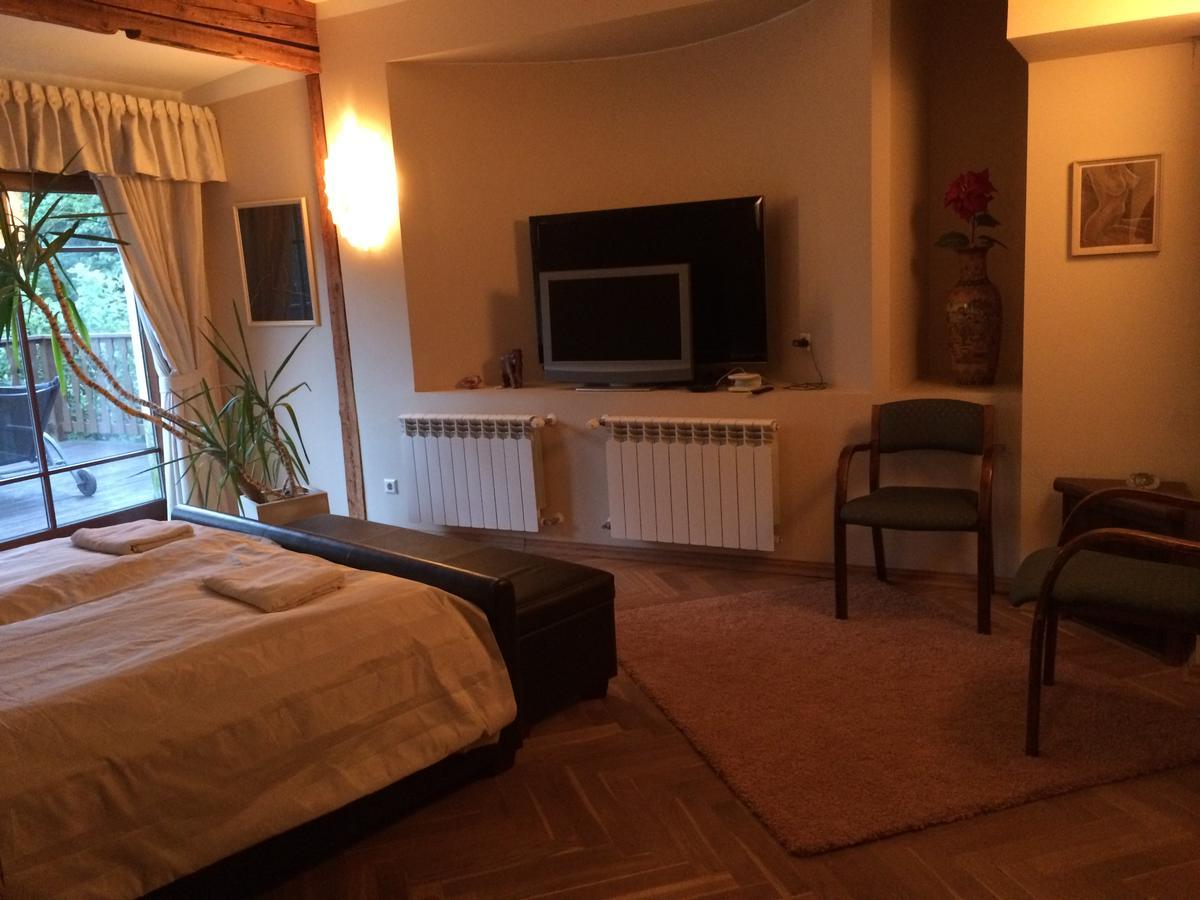 Paivilla Boutique Hotel ทาลลินน์ ภายนอก รูปภาพ